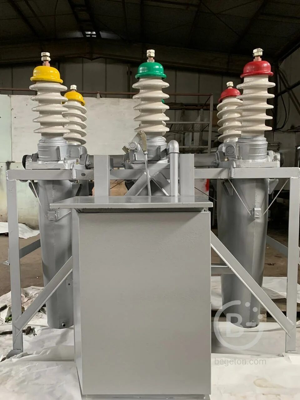 Выключатели с-35-630-10 привод шпэ-12. Масляный выключатель рмс 630. Масляный выключатель 35кв вт-35-630. Выключатель вт. Выключатель вт 35-630-10у1.