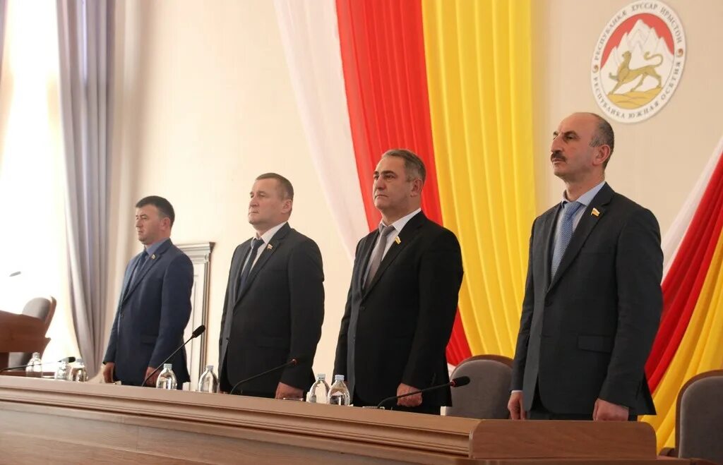 Результаты выборов в парламент южной осетии. Депутат парламента рюо сланов. цик рюо. парламент южной осетии. выборы в парламент южной осетии 2014.