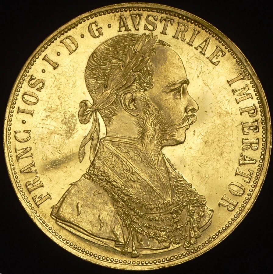 Золотой трон вархаммер 40000. Император человечества вархаммер 40000. Золотой император бнс. Золотой император. Золотой император.