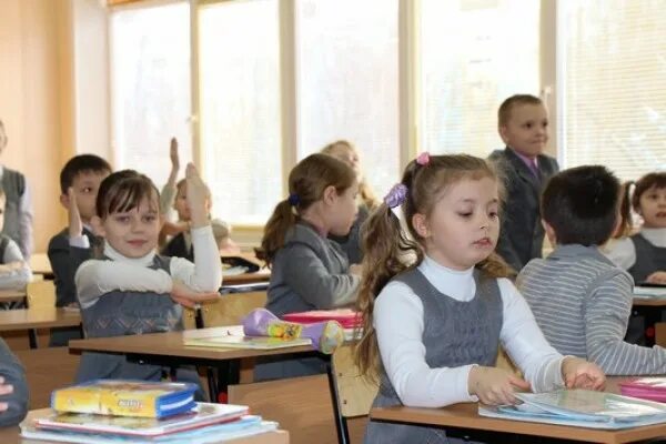 Брянск в какой школе. Школа 68 брянск. частная школа в брянске. частные школы в брянске. школа 60 брянск.