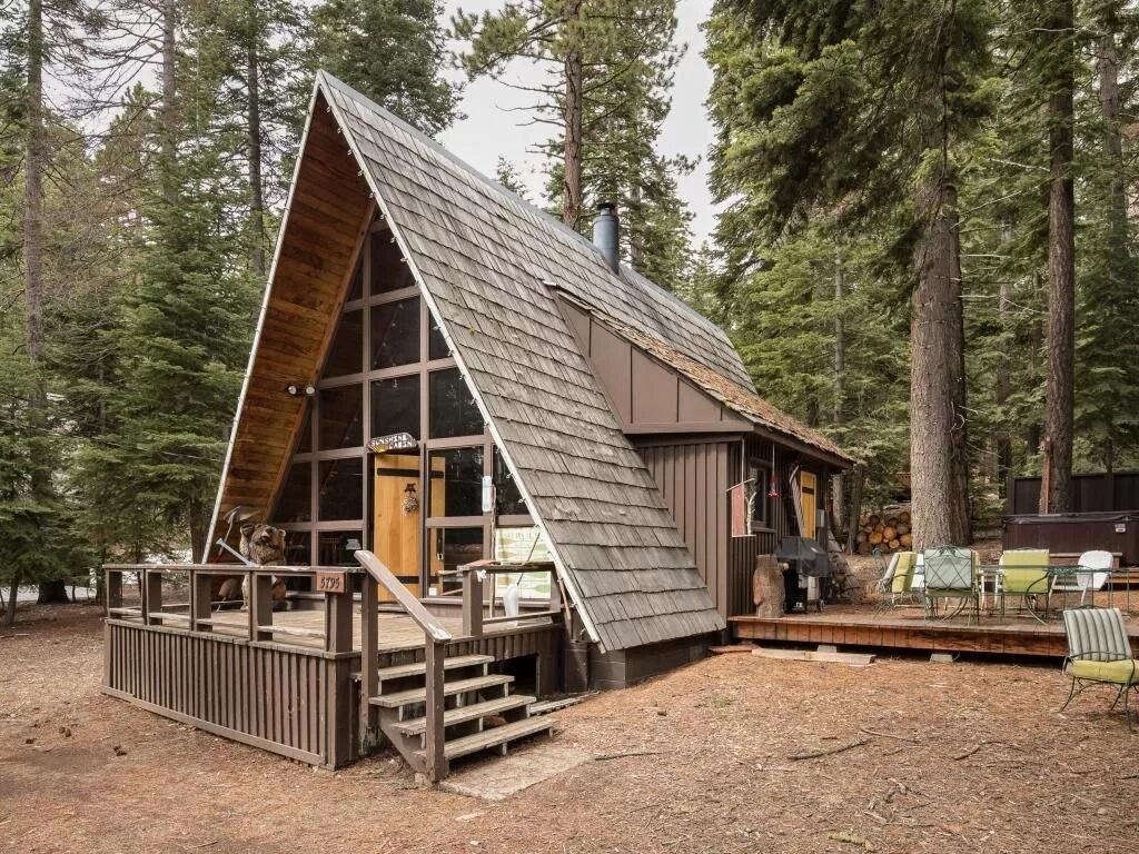 Vacation cabin