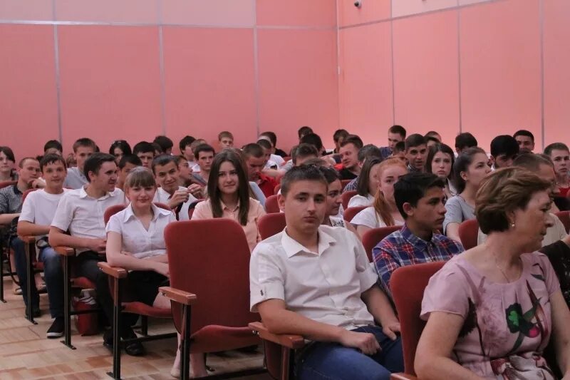Образование на базе высшего краснодар. Краснодарский гуманитарно-технологический колледж. кгтк краснодар колледж. гуманитарно технологический техникум краснодар. краснодарский гуманитарно-технологический колледж 1 мая 99.