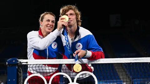 Российские спортсмены поехали на олимпиаду во францию