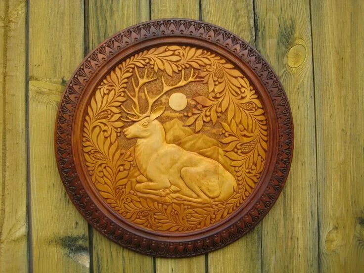 Художественная обработка древесины в технике контурной резьбы. Художественная обработка дерева. Резьба по дереву. Художественная резьба по дереву. Художественная обработка древесины резьба по дереву.