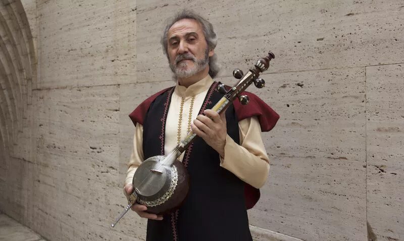 Армянский коньяк саят нова 5 звезд. «саят-нова поёт в квартале нарикала» элибекян. Саят нова азербайджанец. Саят нова. Армянски саят.