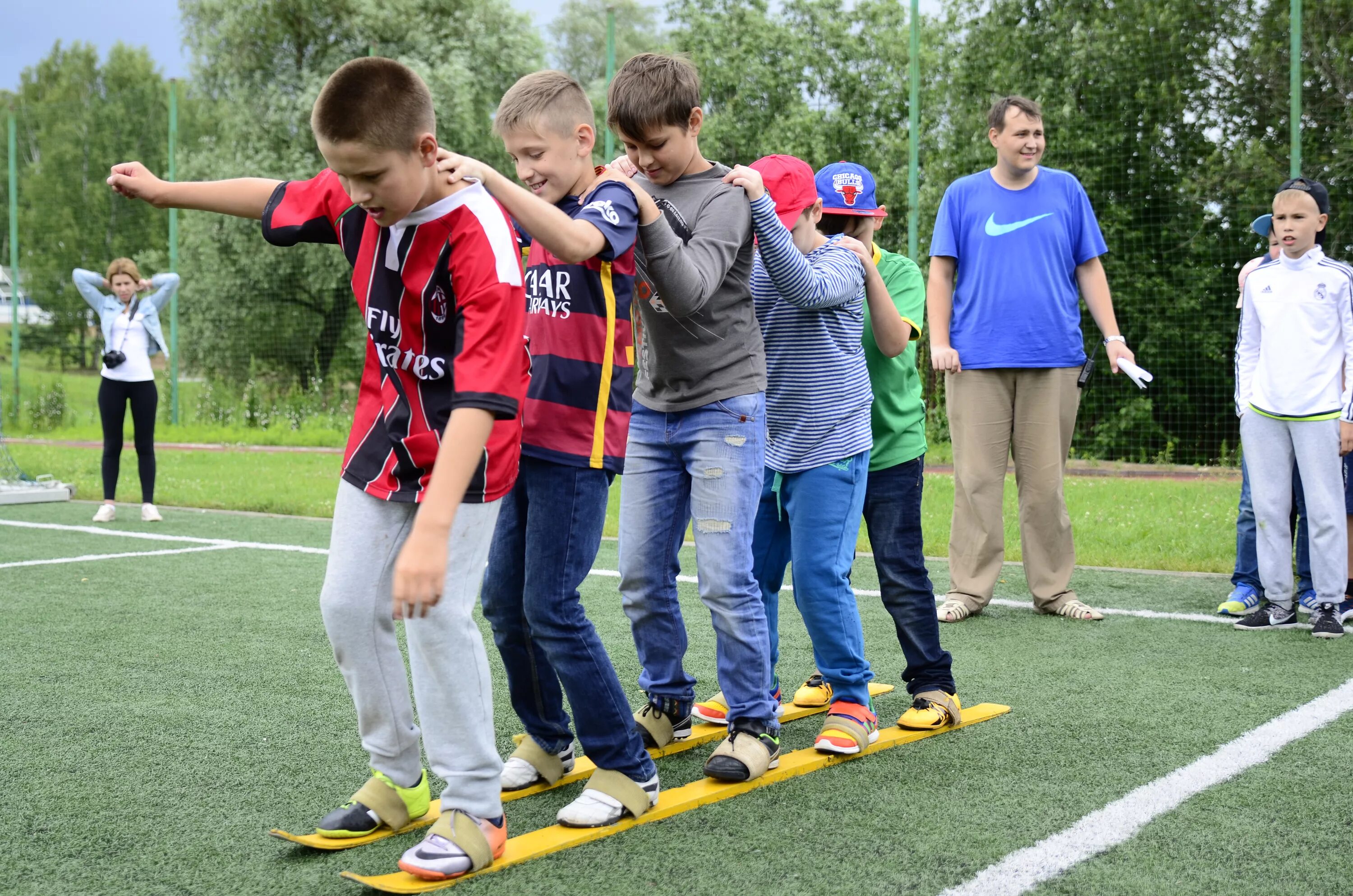 Спортивные соревнования темы. Спортивные соревнования для детей. Спортивные состязания для детей. Спортивные конкурсы для школьников. Общешкольные спортивные соревнования.