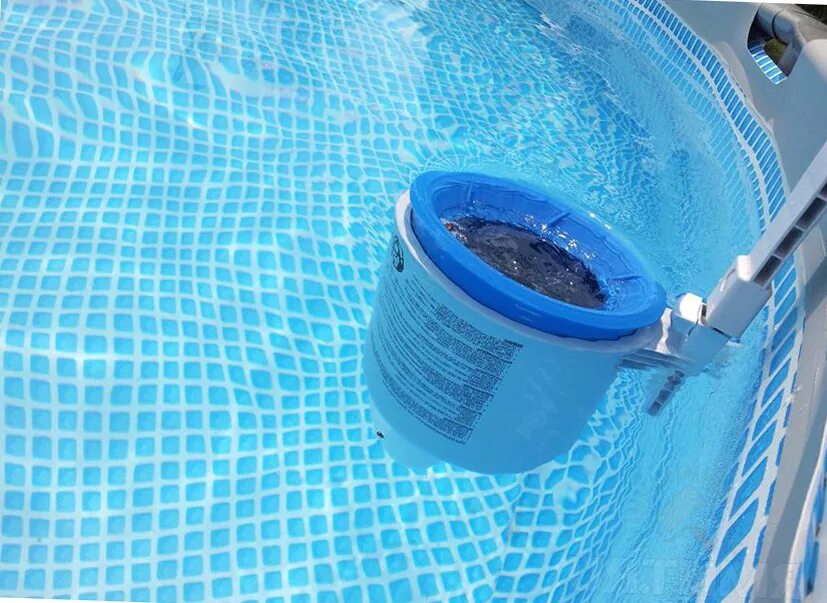 Пресная вода в бассейне