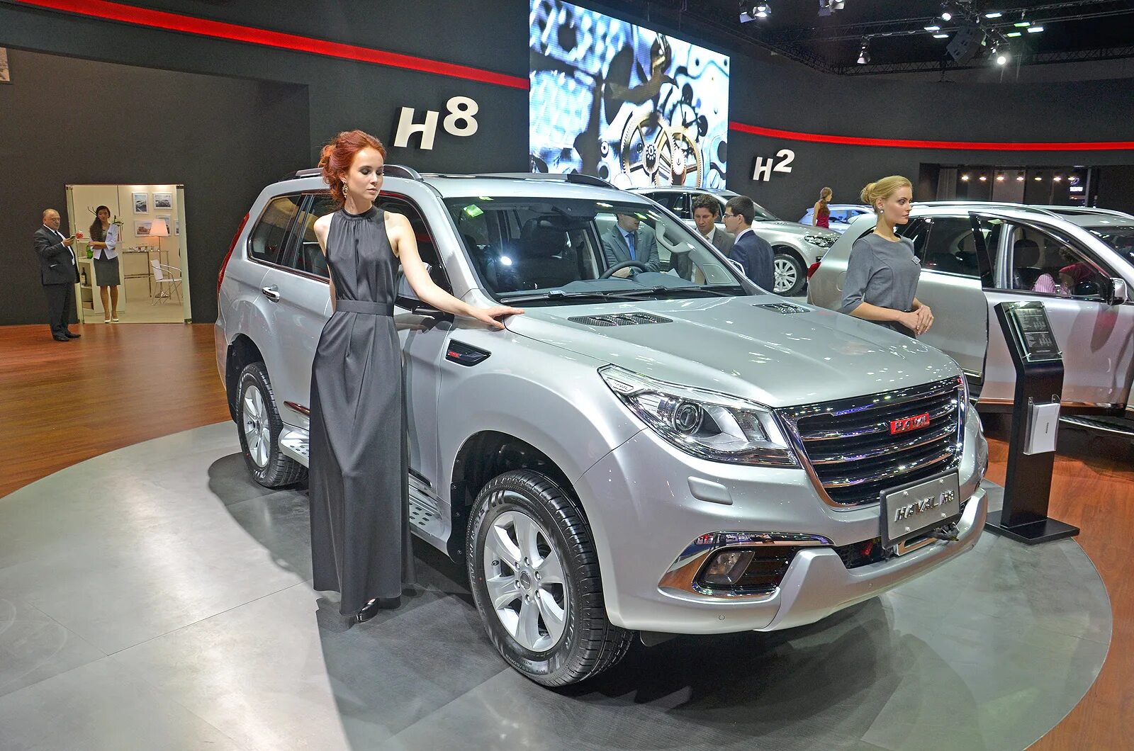 Хавал купить в спб цена. Haval h9. Nissan Haval. Китайская машина Хавал 9. Haval h9 в автосалоне.