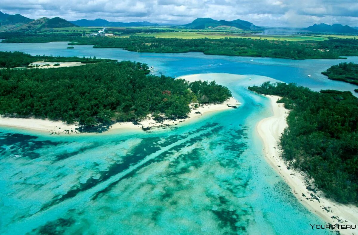 Ле-морн-брабан, остров маврикий. Ле морн маврикий. Индийский океан путешествие. Гора леморн маврикий. Леморн брабант маврикий.