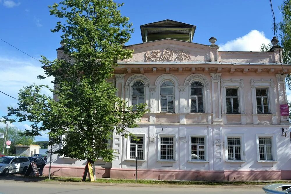 Медицинский центр здоровье богородицк. Мышкин дворец мыши. Центр здоровье ливны. Мышкин город гостиницы. Мышкинский 10.