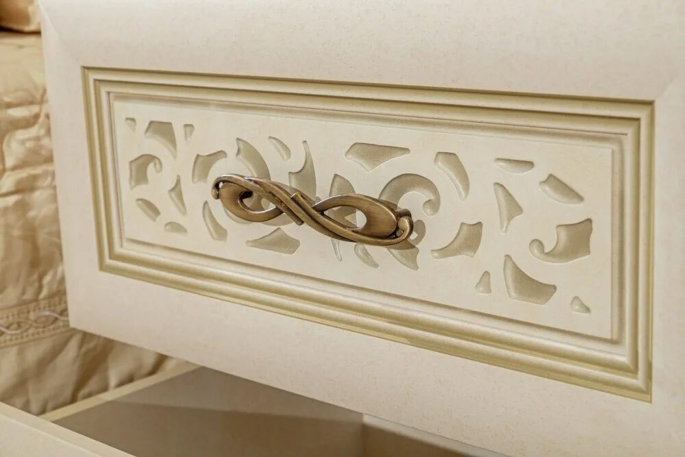 000 александрия кровать 1600 (кожа ленто/рустика). Прихожая александрия любимый дом. Александрия кожа ленто/рустика. Александрия кожа ленто/рустика. Спальня александрия любимый дом.