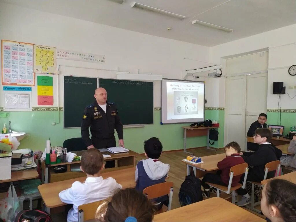 школа 19 имени. школа 19 имени. сош 19 п степной ейский район. сош 19 п степной ейский район преподаватели. мобу оош 19 станицы косякинской.