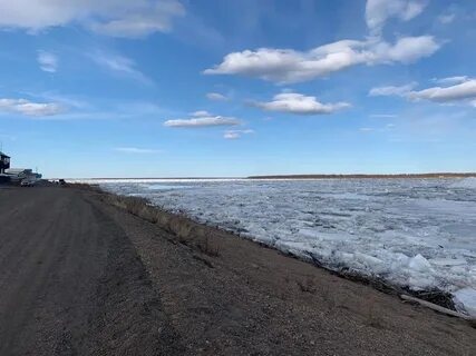 Якутск стоит на реке лена