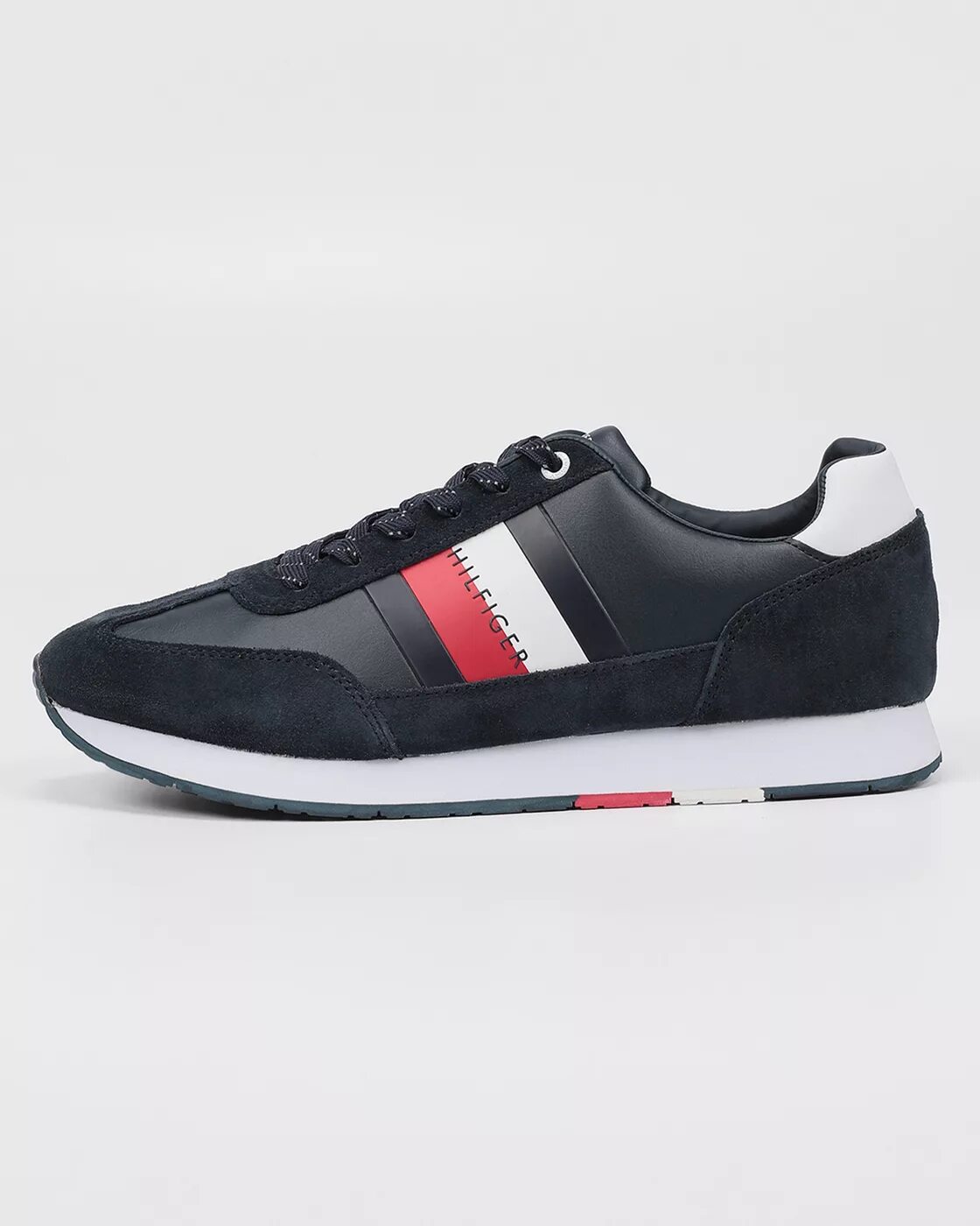 Купить кроссовки томми. Кроссовки Томми Хилфигер мужские. Кроссовки Tommy Hilfiger Runner Sneaker. Кроссовки Tommy Hilfiger мужские черные. Кроссовки Tommy Hilfiger fm0fm02009.