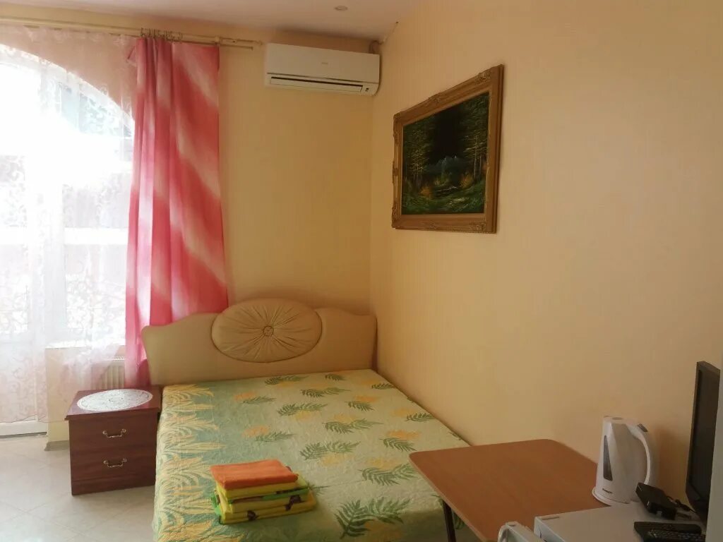 Номера в судаке. Судак гостевой дом лилия южнобережная 91. Морская, д. Судак ул художников 13. Судак айвазовского 17/1 эдем.