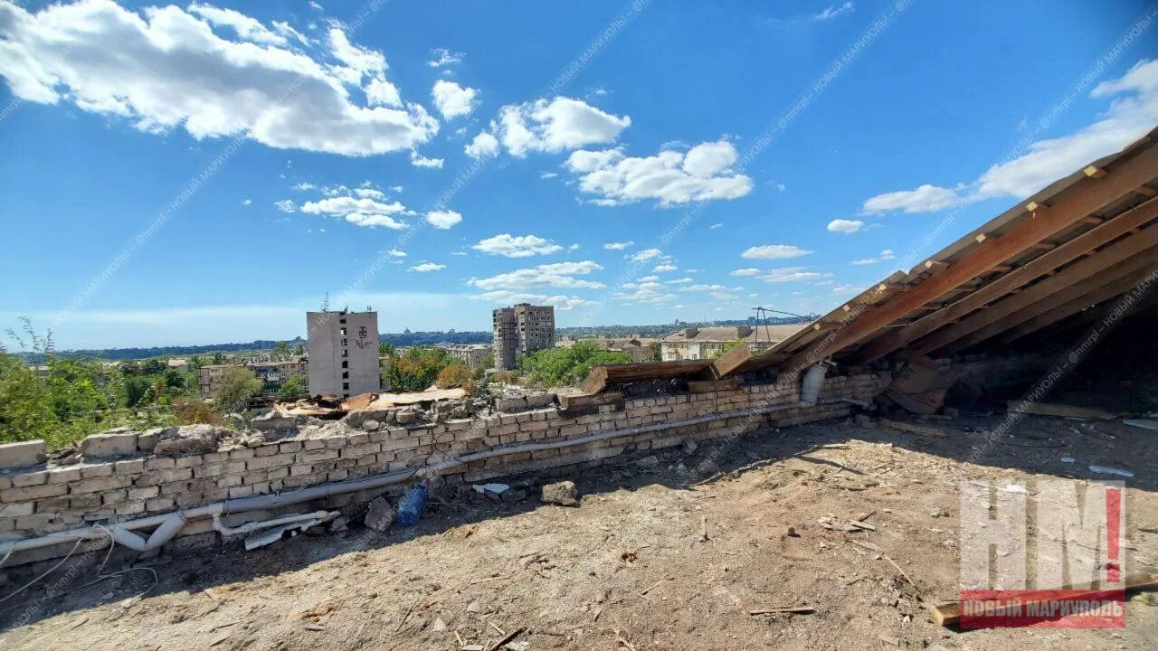 Разрушенный дом в мариуполе. Разрушенный дом в мариуполе. Восстановленные районы мариуполя. Мариуполь восточный район. Новые районы мариуполя.