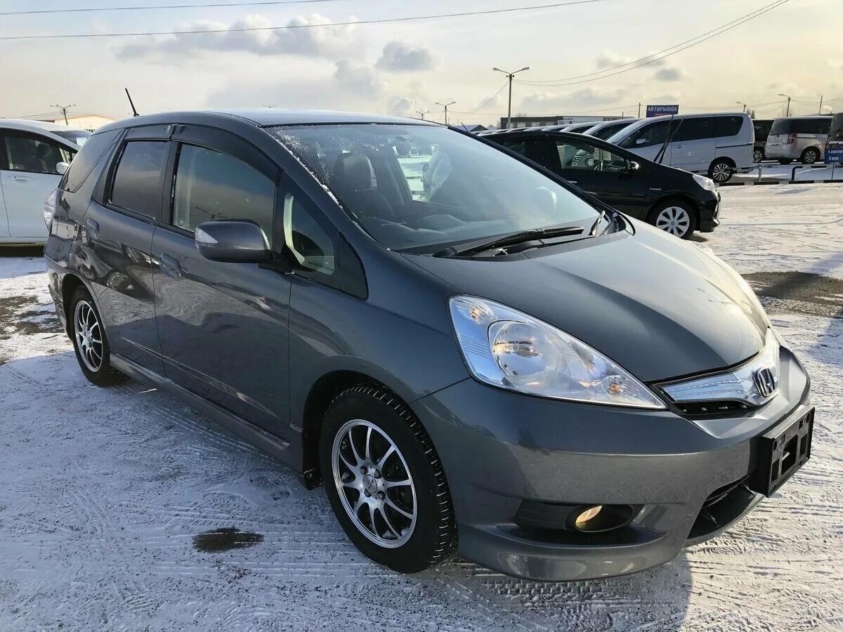 Honda fit shuttle 2010. шатлы фит. Honda fit shuttle. хонда фит шаттл 2011. Honda fit shuttle.