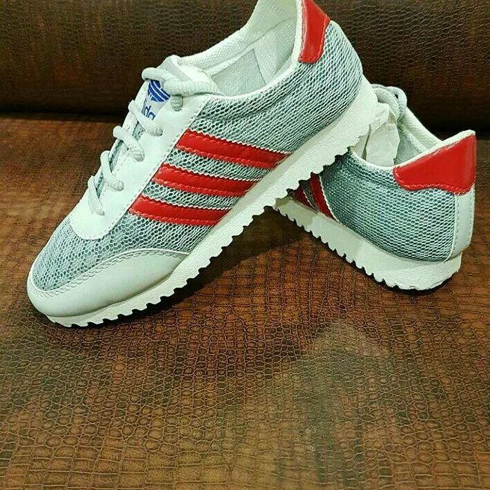 Кроссы адидас 2022. Адидас кроссы 40к. Adidas kirasopka. Модные кроссы на 2022 адидас. Купить кроссы в туле