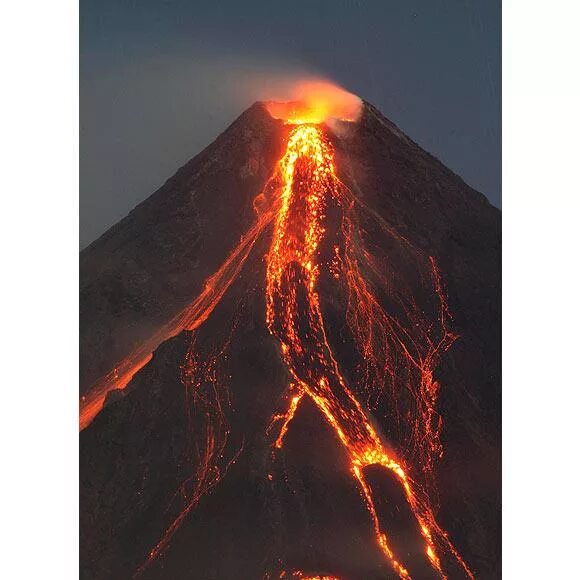 Вулкан лава вытекает. Поток 55. Поток 55. Магма вулкана. Широких сердец воронеж.