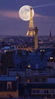 Moon paris