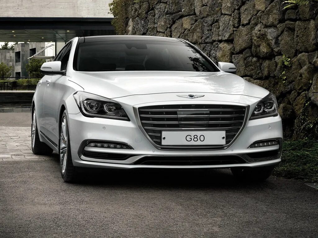 Генезис омск. Genesis Джи 80. Hyundai Genesis g80. Genesis g80 белый. Genesis g80 2017.