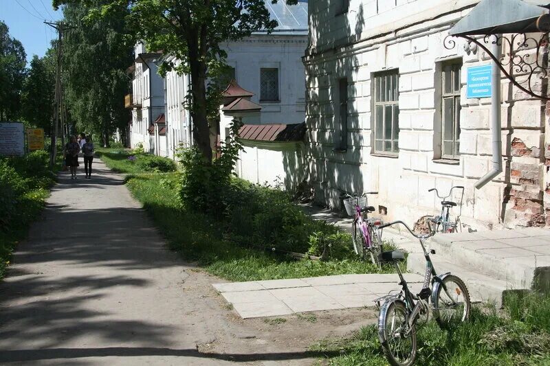 Коммунистическая 62б белозерск. Фрунзе белозерск. Город белозерск ул фрунзе д. Усадьба радости белозерск. Смородина белозёрская ул.