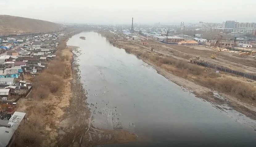 Обстановка в уды. Река уда в улан-удэ. река уда улан-удэ фото. река уда в бурятии. берег уды улан-удэ.