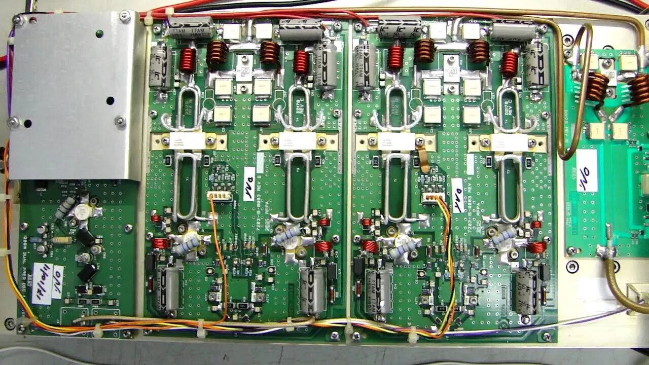 Усилитель 100 мгц. Усилитель ne 1100w. усилитель на rf100.