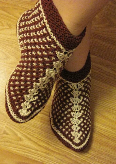 Вязаные детские башмачки. Вязаные башмачки. Вязание башмачков спицами. Башмаки связать. Башмаки связать.