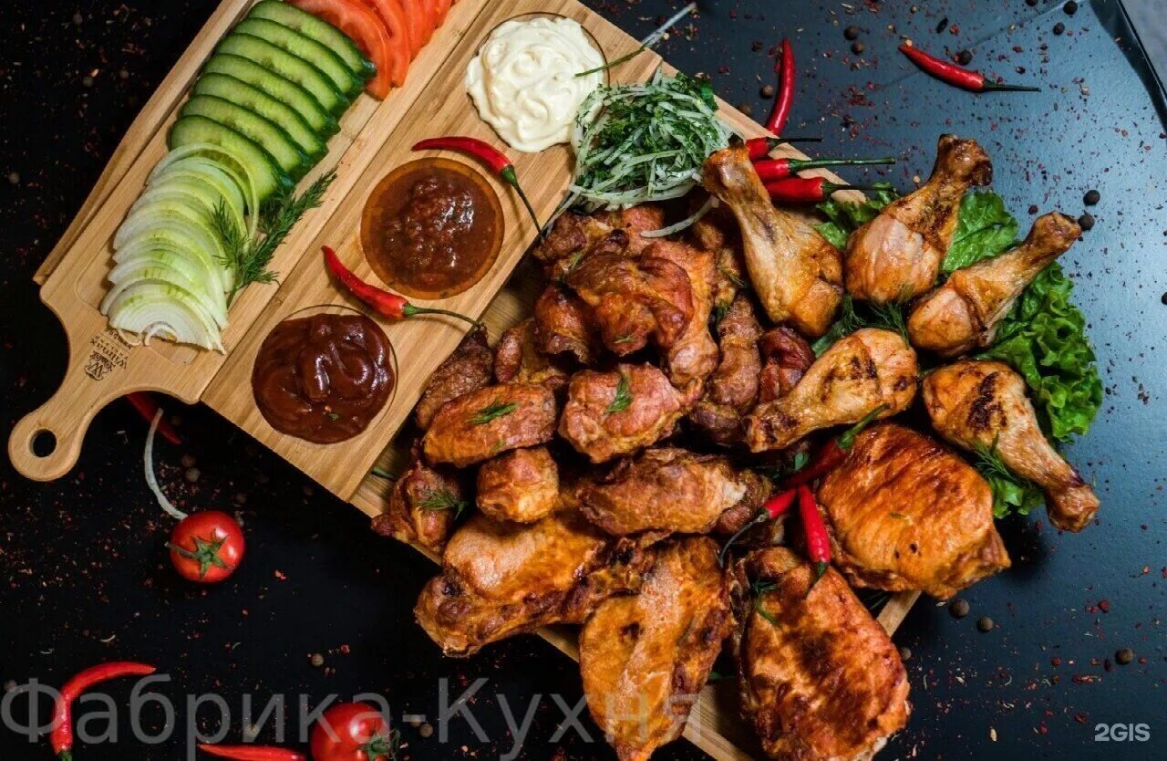 Шашлыки круглосуточно оренбург. Шашлык махачкала. Шашлык ассорти. Шашлыки круглосуточно оренбург. Шашлык на орской в оренбурге.