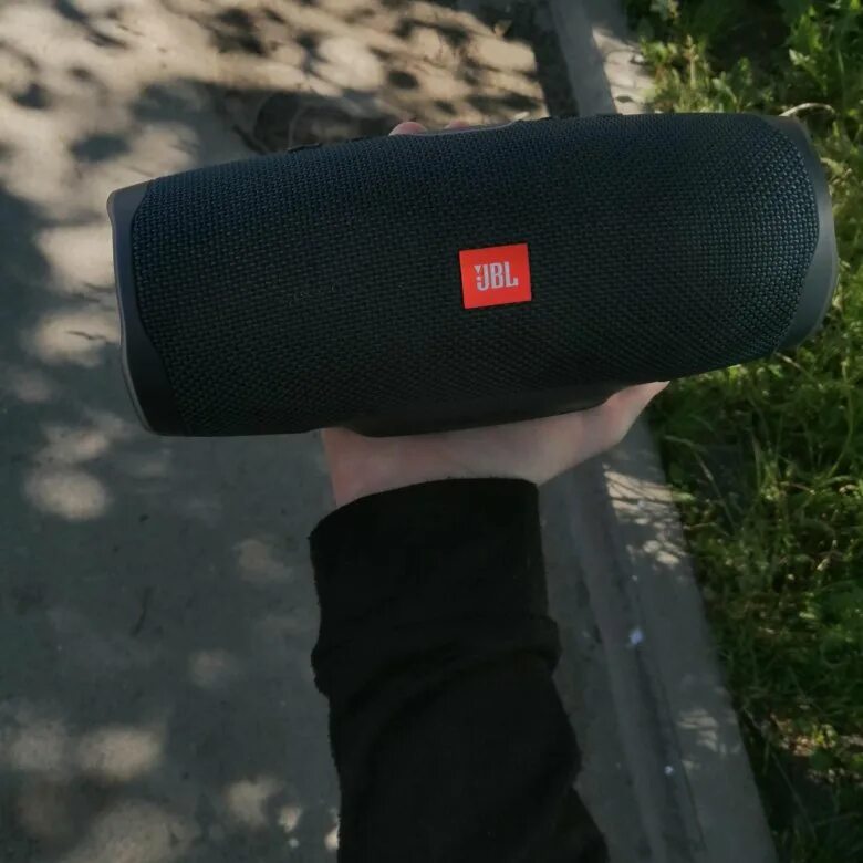 JBL charge 4 оригинал. Крепление для колонки JBL на велосипед. JBL charge 4 цена. ДЖБЛ колонка оригинал цена в Севастополе в рублях.