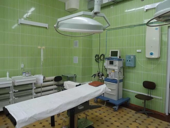 Роддом 3 комсомольск. Родильный дом 3 филиал 4 цпсир. Родильный дом сотрудники. Операционный блок в роддоме. Третий роддом владивосток.