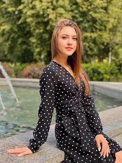 Девушка екатеринбург часы 18 красва 5000