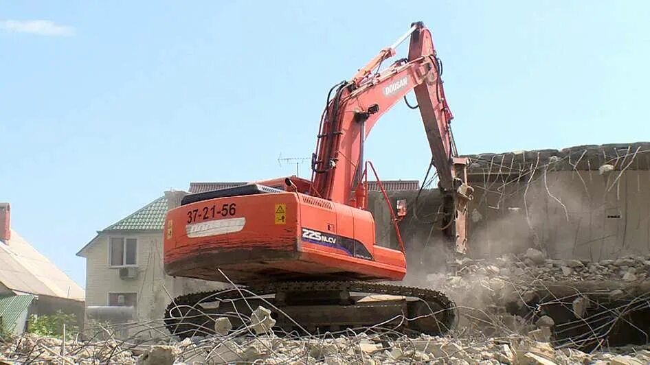 Снос самостроя в сочи. Дома под снос в сочи 2023. Самострой в краснодарском крае. Сносят дом. Дома под снос в сочи 2023.