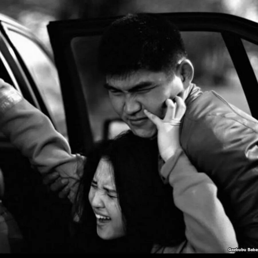 Кыргызстан похищение невест. Похищение невесты, Румыния. Кража девушки. Ала-качуу - кража невесты:. Похищенная невеста 69
