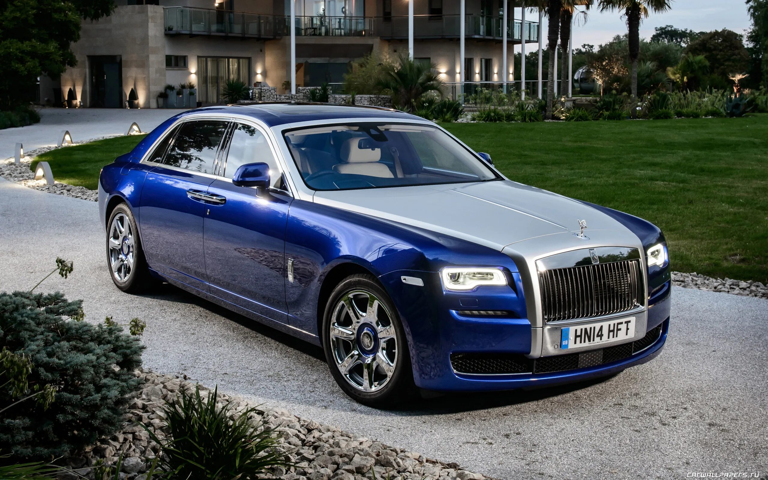 Роллс отзывы. Rolls Royce Ghost. Rolls-Royce Ghost II. Rolls Royce Ghost 2014. Rolls Royce Ghost 2013.