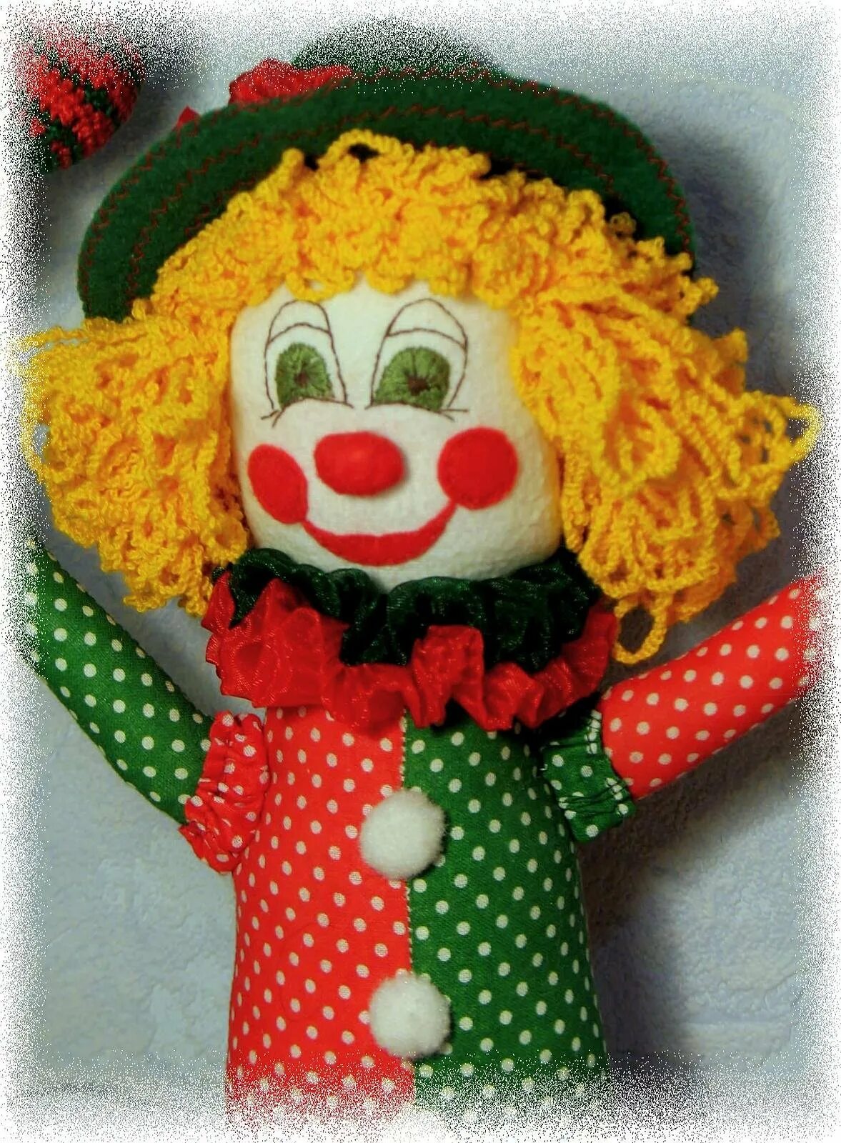 Кукла «клоун». Текстильный клоун. Клоун из ткани. Текстильная кукла клоун. Клоуны сшить