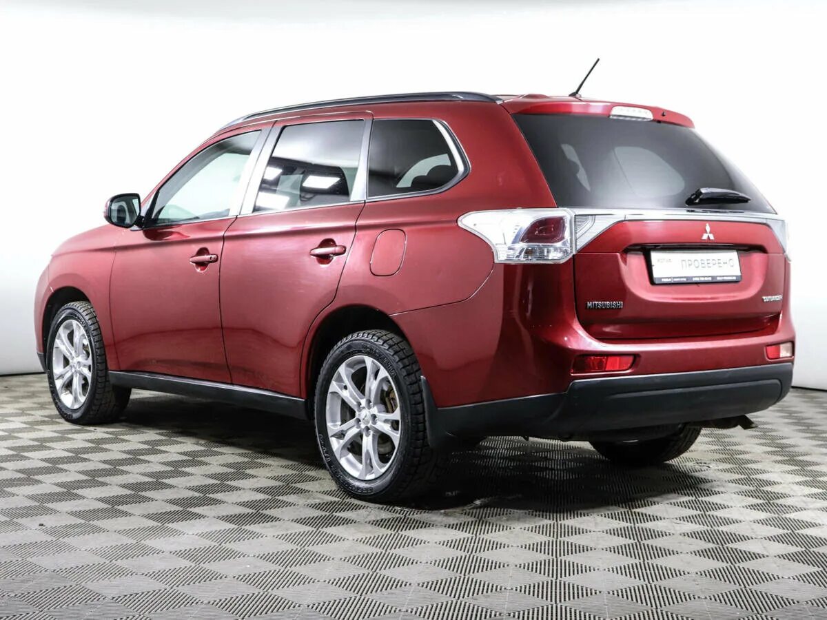 Мицубиси аутлендер каталог. Mitsubishi outlander 2013. mitsubishi outlander 2012. мицубиси аутлендер 4. mitsubishi outlander 2013 красный.