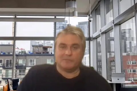 Семью банкира