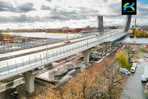 Парк под мостом бетанкура