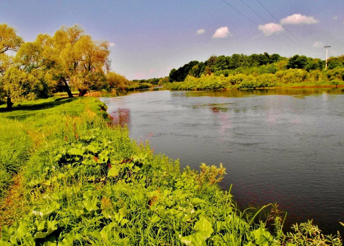 Город на берегу реки клязьма