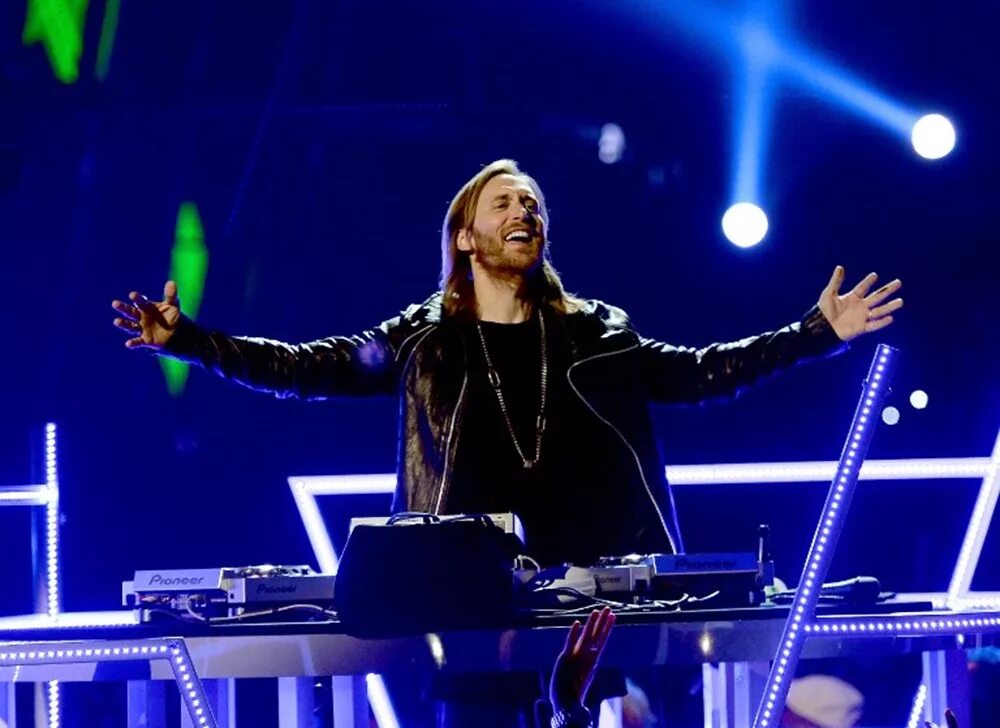 David guetta live. Дэвид Гетта. Дэвид Гетта 2022. Дэвид Гетта 2023. Дэвид Гетта 2021.