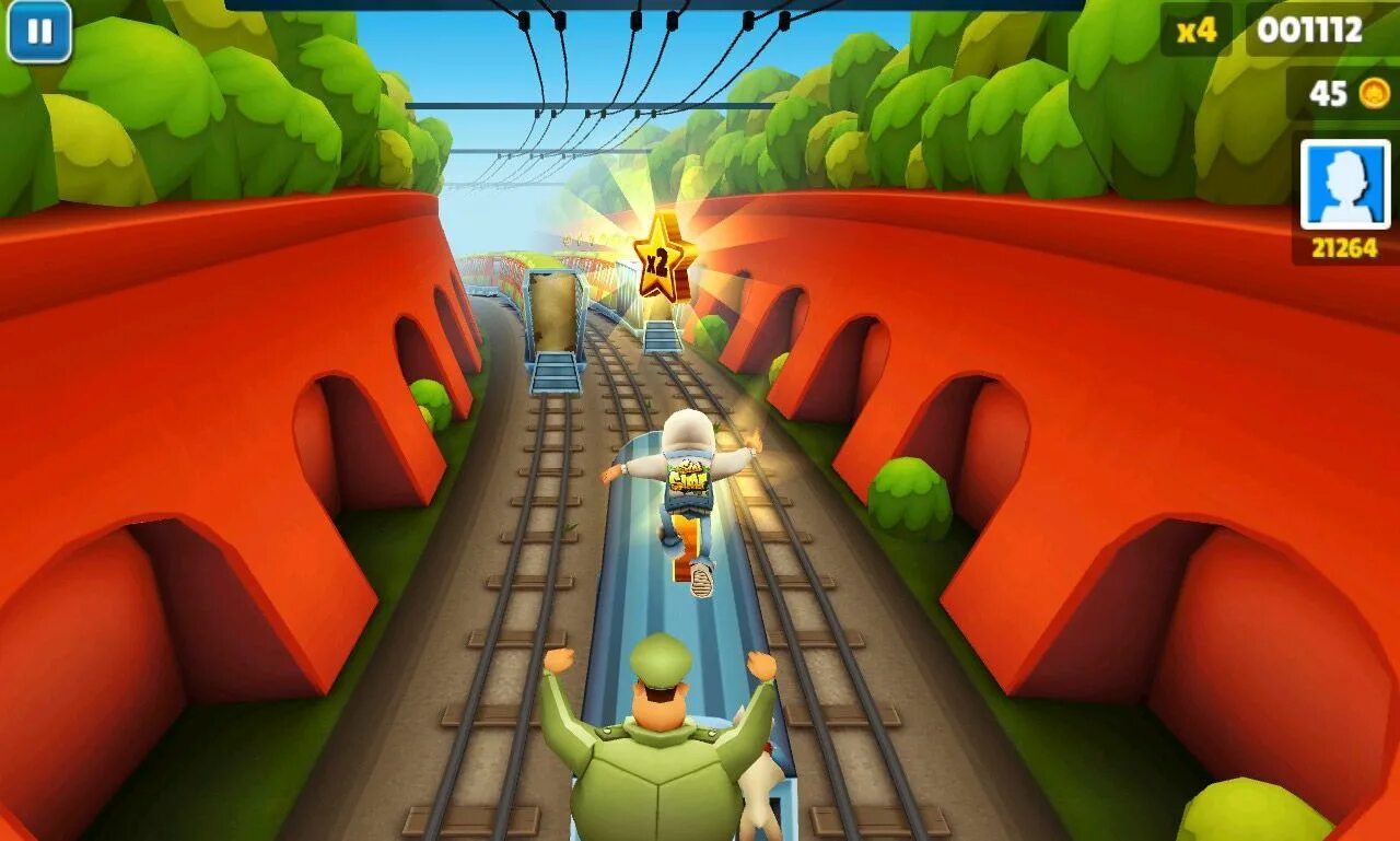 Igra ru. Сабвей сёрфер скрин. Игра Subway Surfers. Бегалки Subway Surfers. Сабвей сёрф 2012 года.