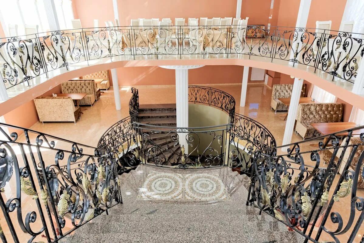 Мясная гильдия на вербной спб. Акрополь нальчик. ресторан акрополь спб вербная. акрополь нальчик ресторан. акрополь нальчик ресторан официальный сайт.