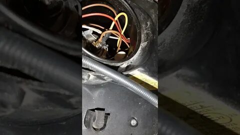 Замена ламп габаритов нива шевроле