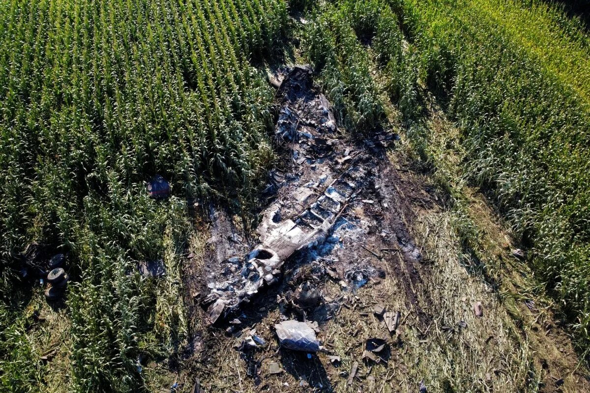 14 июля 2014 г. АН 12 Украина. Место крушения самолета. Тела жертв авиакатастрофы.