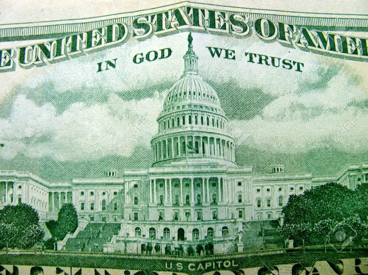 Перевод in god we trust на русский. Купюра США “in God we Trust”. Надпись на долларе in God we Trust. In Gods we Trust. God we Trust.