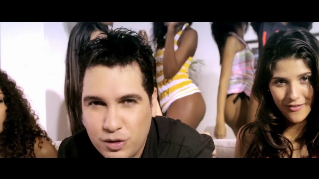 Alex ferrari bere bere. Alex ferrari - album bara bere. Алекс феррари бара бара. Bara bara bere bere алекс феррари. Алекс феррари бара бара.