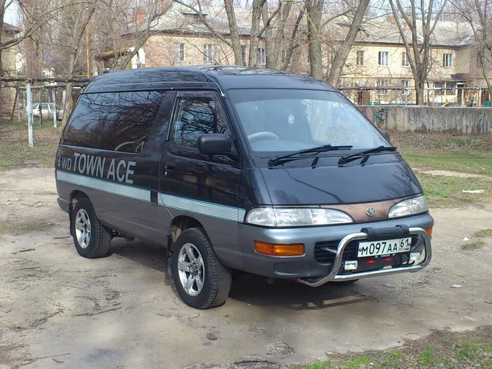 Тойота товн айс. Тойота таун эйс. toyota town ace 1994. тойота таун айс 1994. toyota town ace 1994 года.