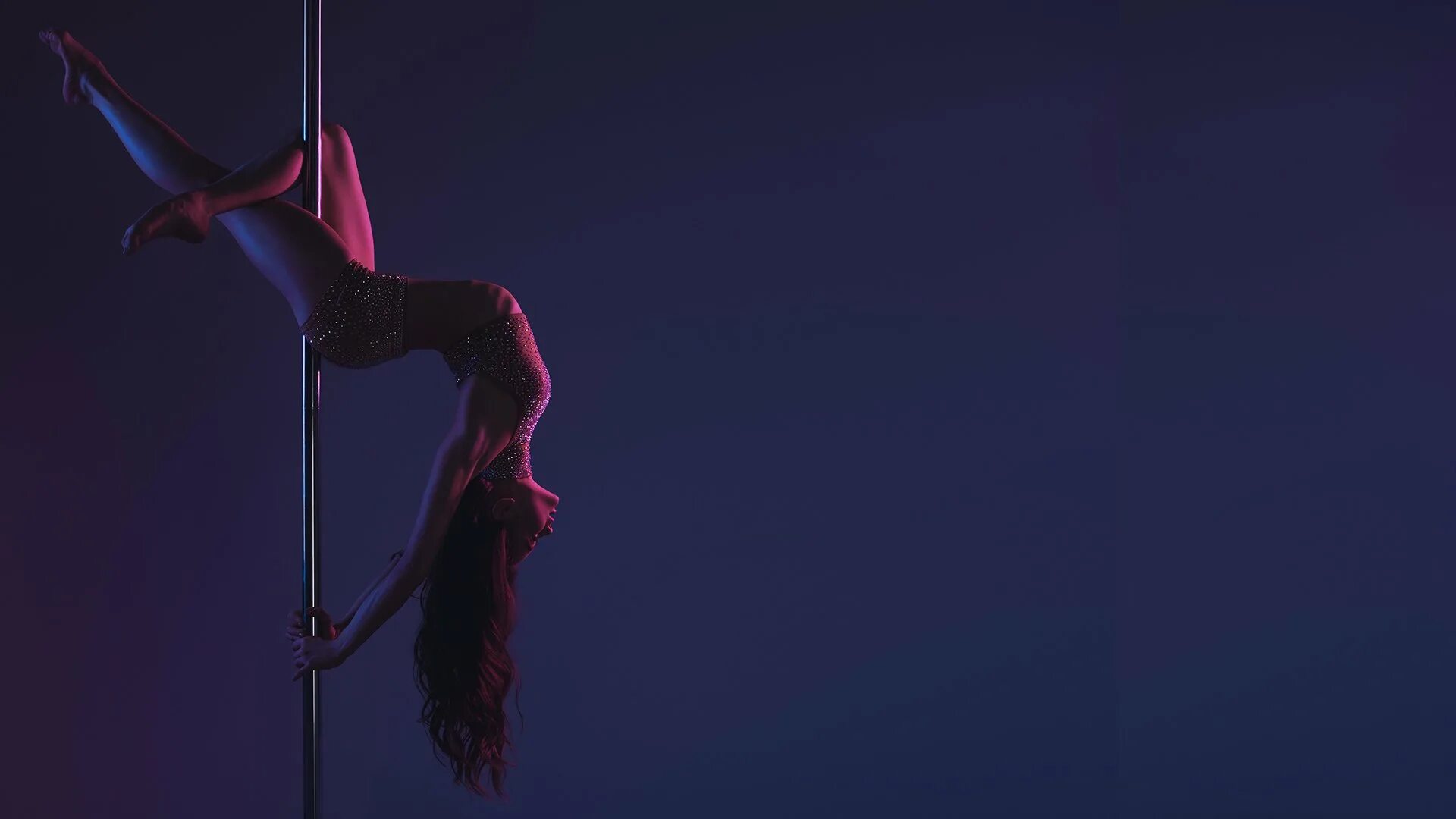Striptease Скачать
